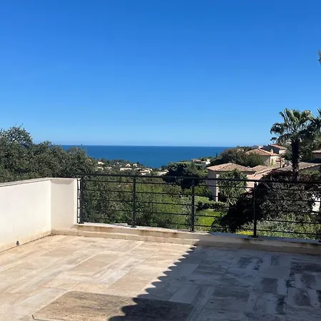 Sea View Les Issambres Βίλα *